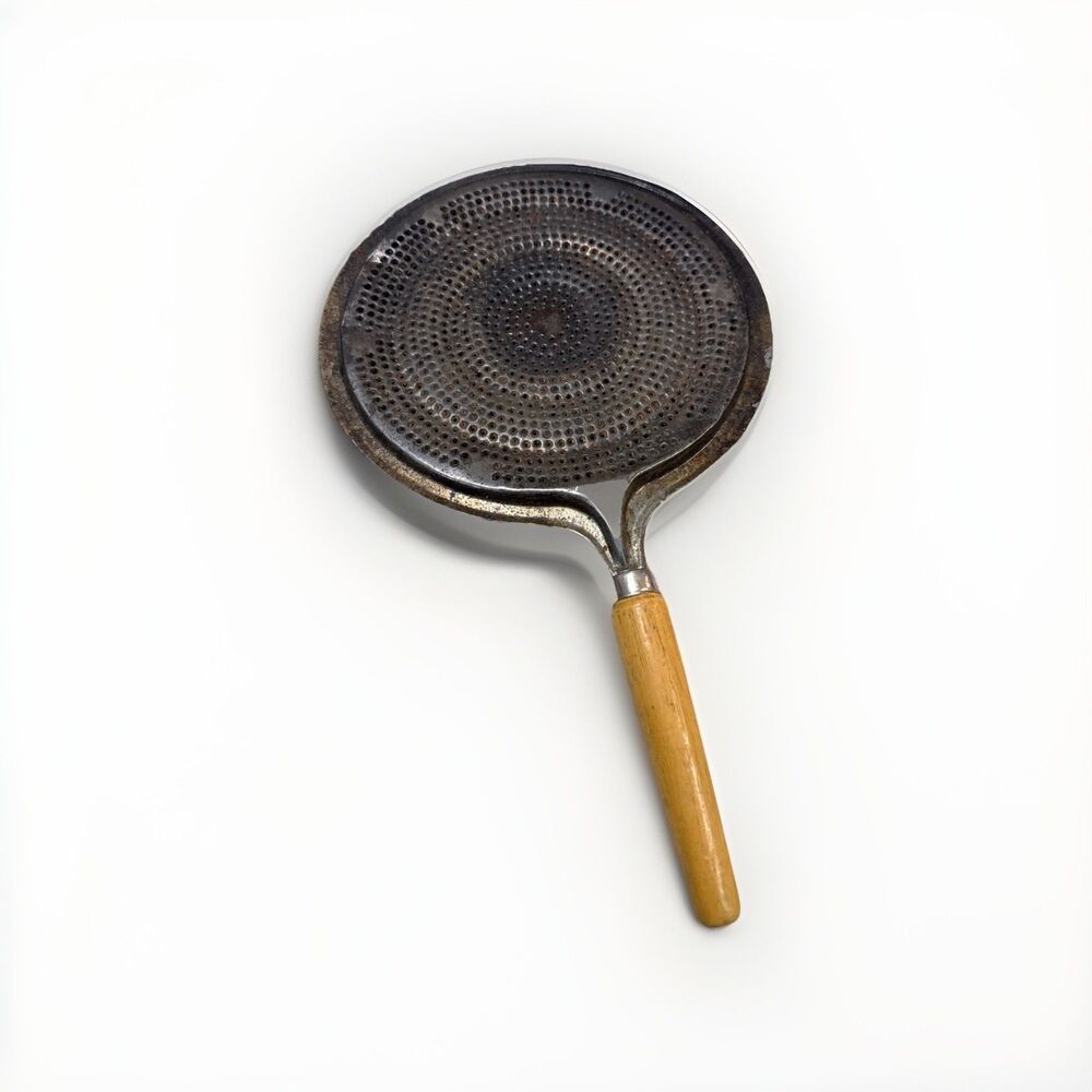Vintage Flame Tamer Metal Diffuser 8" Round,Nice Wood Handle Gas Stove, Camp NC